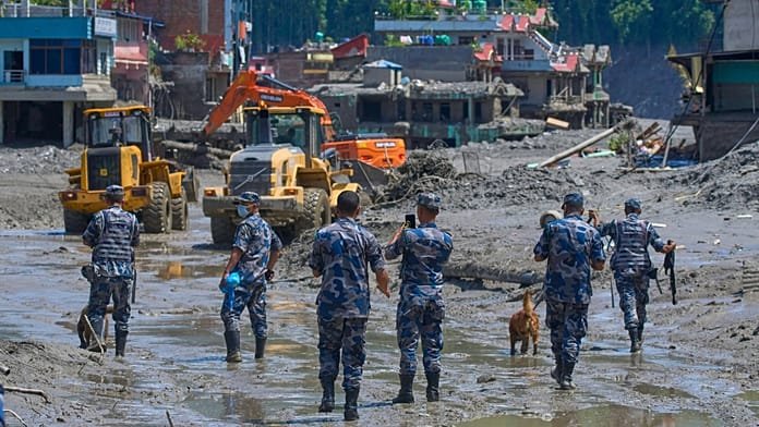 Death toll nears 400 as rescuers search for 1,400 missing after Nepal-Tibet floods
