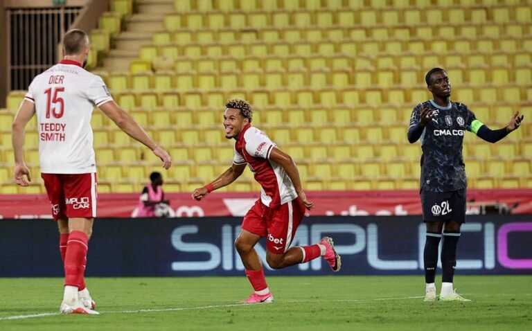 Monaco beat Marseille to go top