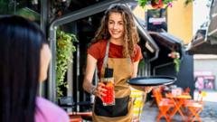 Surprisingly strong US jobs figures fuel rate rise bets