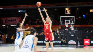 Han Xu leads China past Italy to seal second place in World Cup group