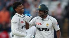England need 130 after thrilling Razaullah hitting