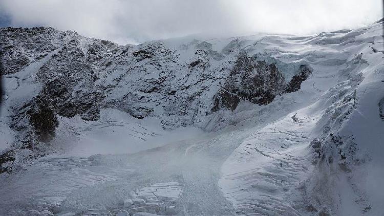 Glaciers: From victims to sources of disaster