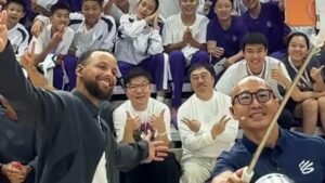 Steph Curry visits with students in China