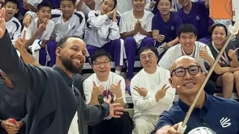 Steph Curry visits with students in China