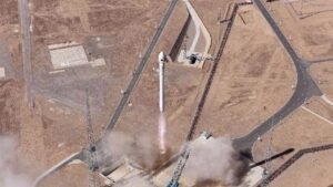 China's Zhuque-2E rocket launches 10 satellites into space