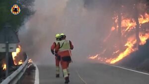 Huge wildfire in Valencia region burns 690 hectares after Spain’s hottest summer