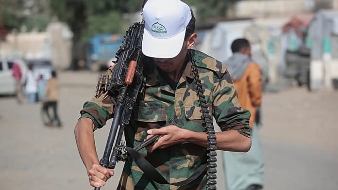 Houthis seize key Yemeni island in Bab el-Mandeb, taking control of the strait