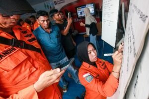 At least 6 dead in Indonesia passenger vessel accident, with 130 missing
