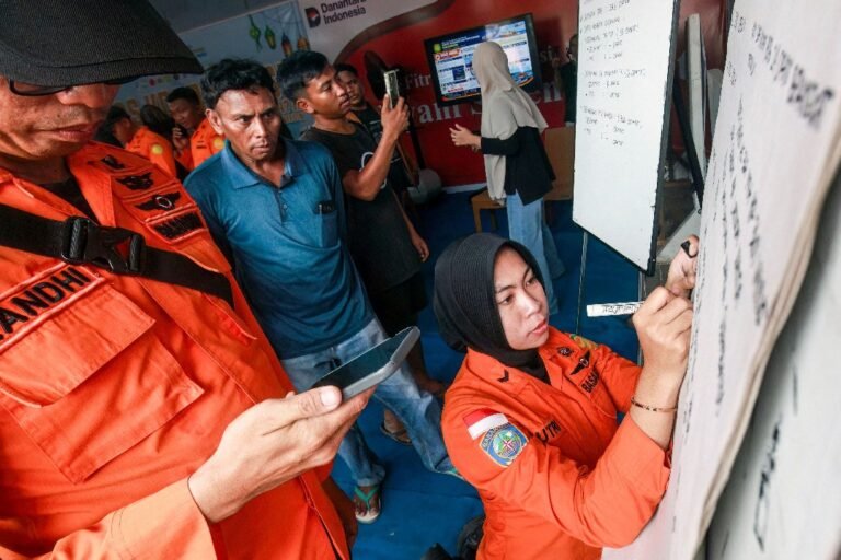At least 6 dead in Indonesia passenger vessel accident, with 130 missing