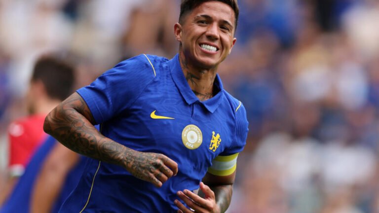 Man City sign Fernandez, Ndiaye as Premier League spending hits record