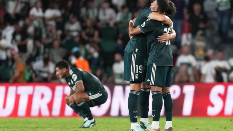 Kylian Mbappé and Real Madrid defeat Elche despite late scare