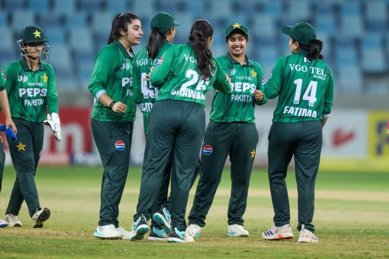 Nashra's record figures put Pakistan in Asia Cup semis