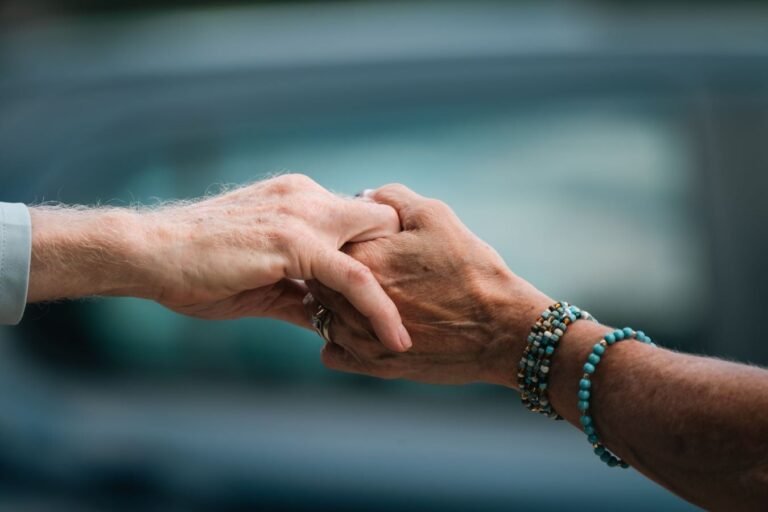 Study shows men and women follow different aging timelines