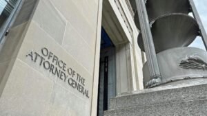 Two Robinhood engineers charged with insider trading using Hyperliquid perpetuals
