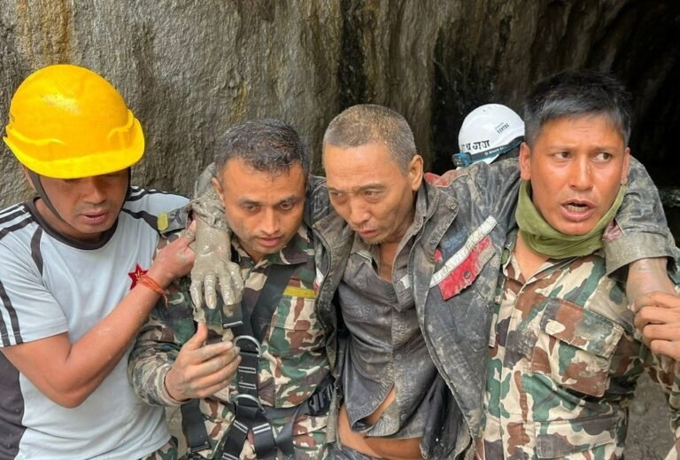 TRT World – Rescuers pull Chinese national alive from Nepal tunnel after 10 days