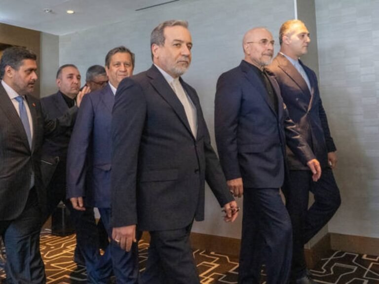 Iran and Gulf states to meet in push for Hormuz deal, FT reports