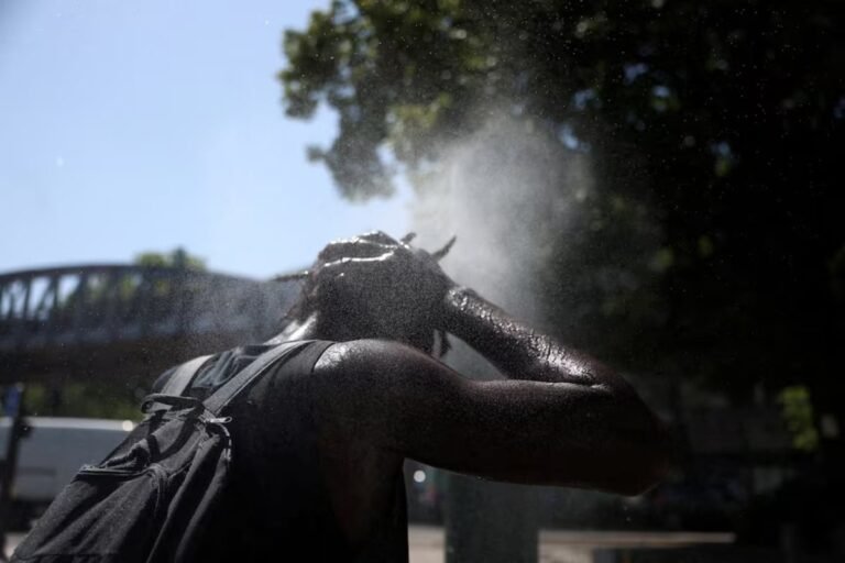 After heatwaves, will EU pivot back to the climate fight?