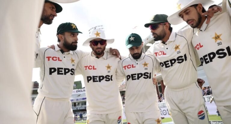 Pakistan cricket turns into a circus