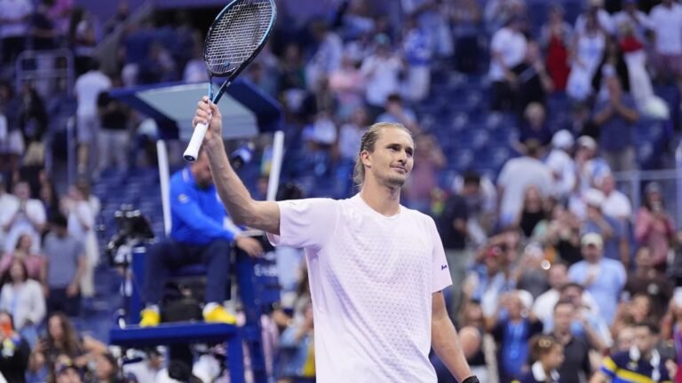Zverev, Gauff ease into US Open last 16