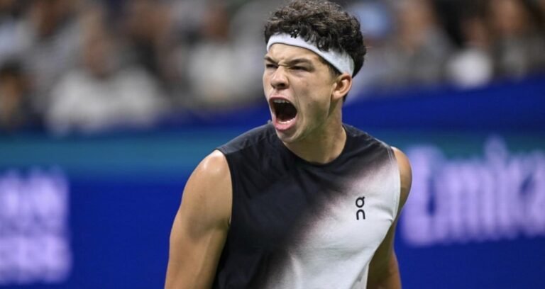 Shelton stuns Alcaraz in US Open quarter-final