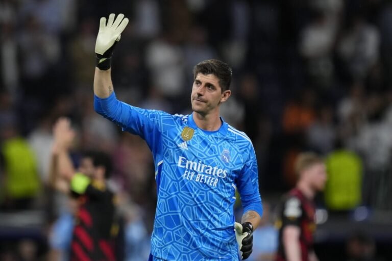 Courtois to put Belgium career on hold