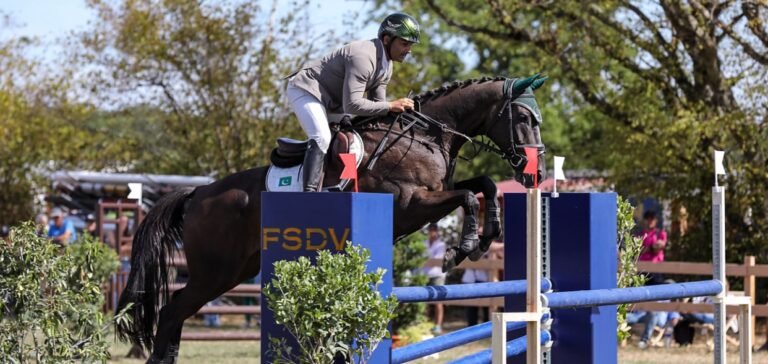 Usman Khan, Eden du Veret set for Asian Games