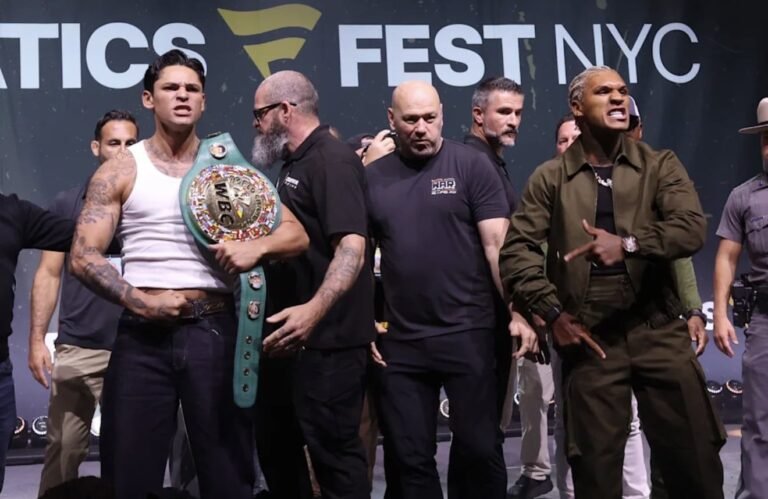 Garcia keeps WBC welterweight title
