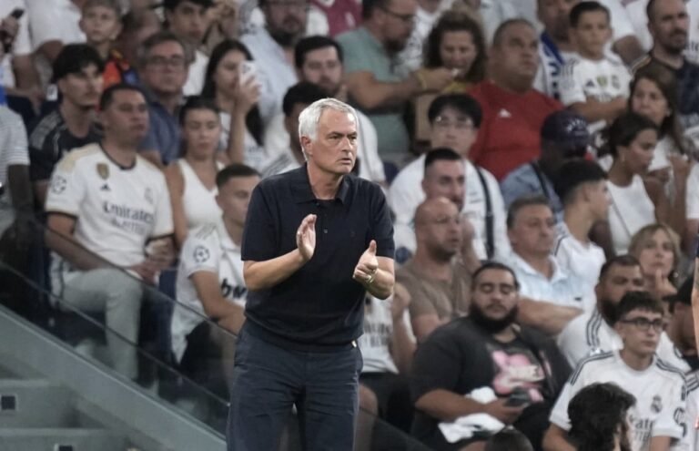 Mourinho praises 'incredible' Guler