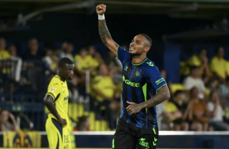 Betis beat winless Villarreal to go third