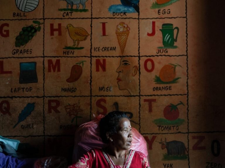 Nepal flood death toll hits 1,341 as expectant mothers struggle in shelters