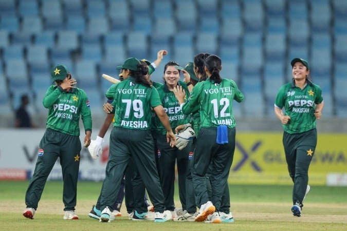 Sri Lanka knock Pakistan out, set Asia Cup final with India