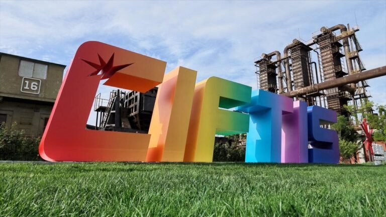 China's services fair opens with two highlights